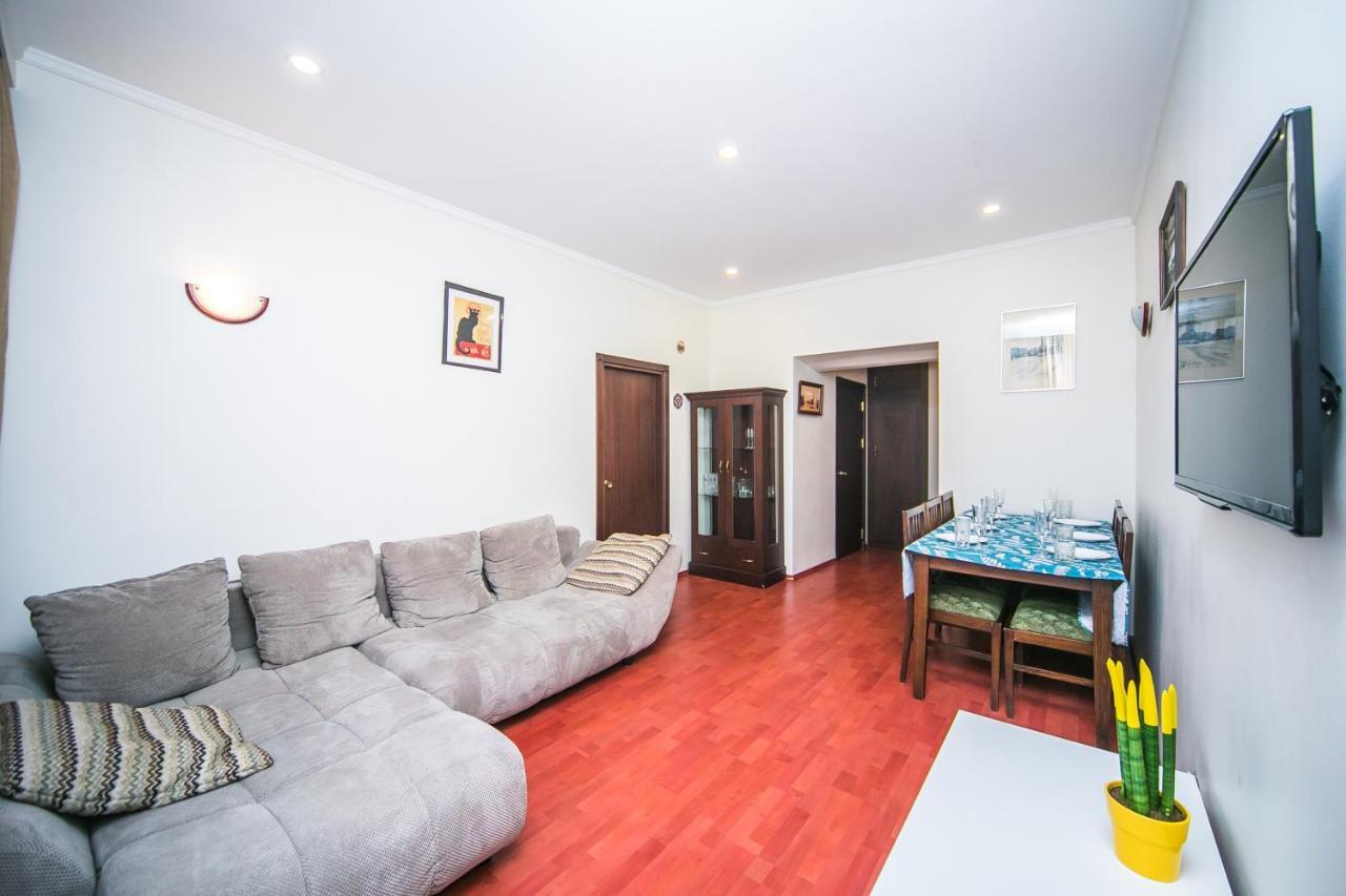 Apartment Ploshchad Pobedy 3 komnaty Mińsk Zewnętrze zdjęcie