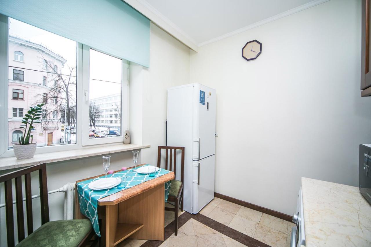 Apartment Ploshchad Pobedy 3 komnaty Mińsk Zewnętrze zdjęcie