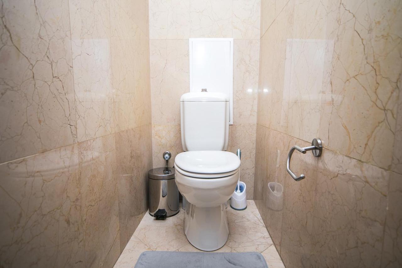 Apartment Ploshchad Pobedy 3 komnaty Mińsk Zewnętrze zdjęcie